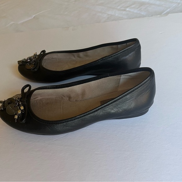 BCBGeneration Black Bow and Charm Embellished Ballet Flat shoe woman’s s… - Picture 3 of 11